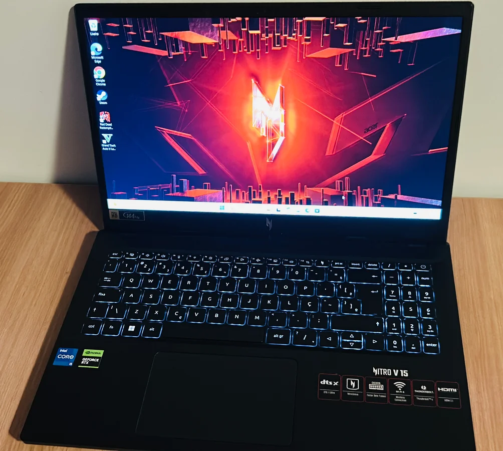 Acer Nitro V15 RTX 2050 32GB DDR5 1.5 Tera 